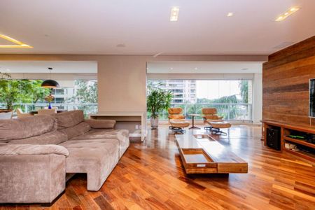 Apartamento à venda com 3 quartos, 242m² em Campo Belo, São Paulo
