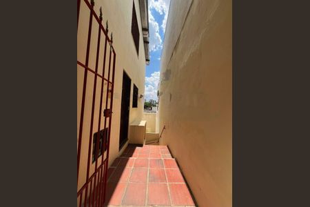 Casa à venda com 147m², 2 quartos e sem vaga