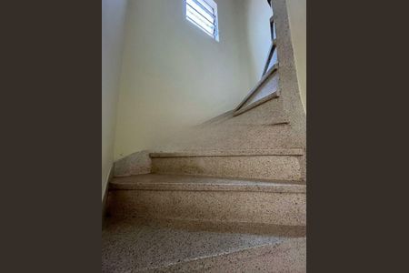 Casa à venda com 147m², 2 quartos e sem vaga