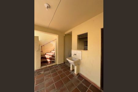 Casa à venda com 147m², 2 quartos e sem vaga