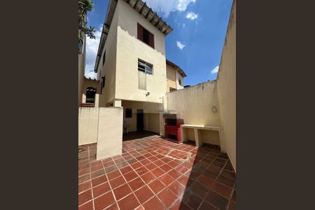 Casa à venda com 147m², 2 quartos e sem vaga