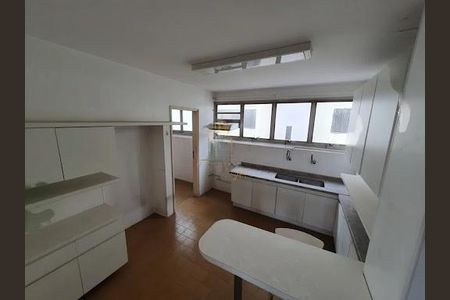 Apartamento à venda com 3 quartos, 140m² em Água Branca, São Paulo