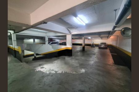 Apartamento à venda com 160m², 3 quartos e 4 vagas