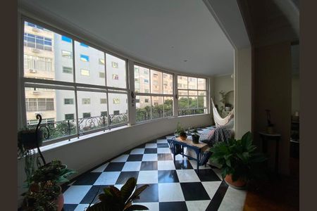 Apartamento à venda com 366m², 4 quartos e 2 vagas