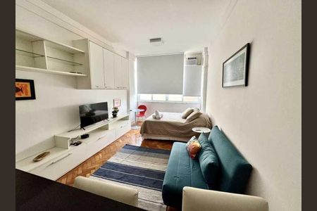 Apartamento à venda com 28m², 1 quarto e sem vaga