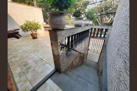 Casa à venda com 120m², 3 quartos e 2 vagas