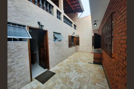 Casa à venda com 120m², 3 quartos e 2 vagas