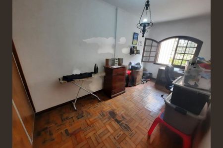 Casa à venda com 120m², 3 quartos e 2 vagas