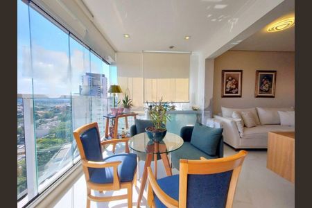Apartamento à venda com 2 quartos, 68m² em Jardim Prudência, São Paulo