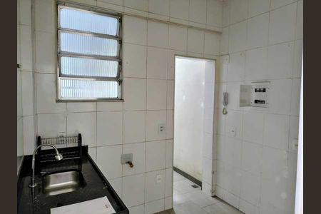 Apartamento à venda com 75m², 2 quartos e sem vaga
