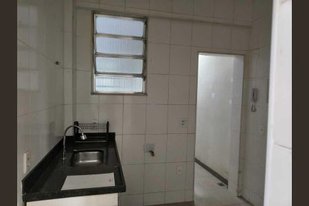 Apartamento à venda com 75m², 2 quartos e sem vaga