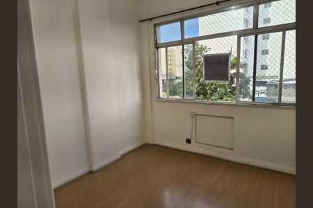 Apartamento à venda com 75m², 2 quartos e sem vaga