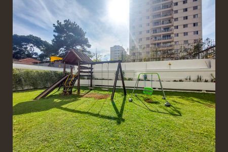 Apartamento à venda com 74m², 2 quartos e 1 vaga Apartamento à venda com 74m², 2 quartos e 1 vagaÁrea comum - Playground