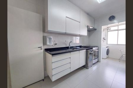 Apartamento à venda com 74m², 2 quartos e 1 vaga Apartamento à venda com 74m², 2 quartos e 1 vagaCozinha e Área de Serviço