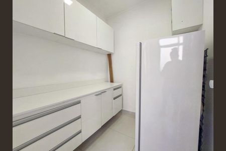 Apartamento à venda com 74m², 2 quartos e 1 vaga Apartamento à venda com 74m², 2 quartos e 1 vagaQuarto de Serviço