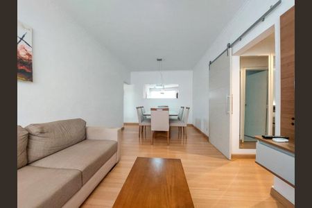 Sala de apartamento à venda com 2 quartos, 74m² em Campo Belo, São Paulo
