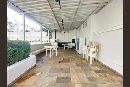 Apartamento à venda com 74m², 2 quartos e 1 vaga Apartamento à venda com 74m², 2 quartos e 1 vagaÁrea comum - Churrasqueira