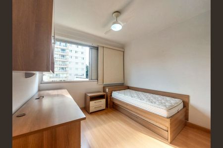 Apartamento à venda com 74m², 2 quartos e 1 vaga Apartamento à venda com 74m², 2 quartos e 1 vagaSala