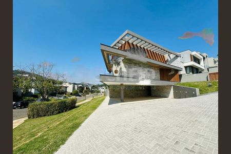 Casa à venda com 597m², 5 quartos e 8 vagas