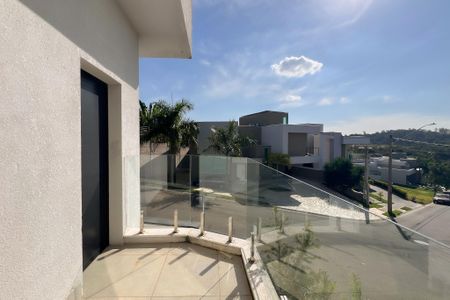 Casa de condomínio para alugar com 330m², 4 quartos e 4 vagas