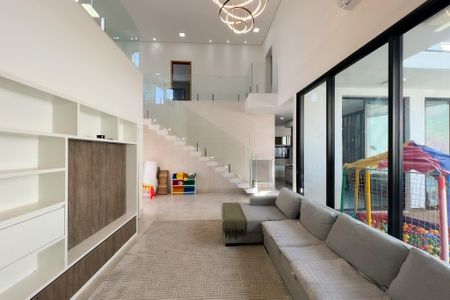 Casa de condomínio para alugar com 330m², 4 quartos e 4 vagas