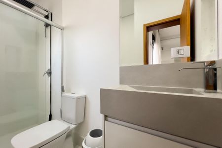 Casa de condomínio para alugar com 330m², 4 quartos e 4 vagas