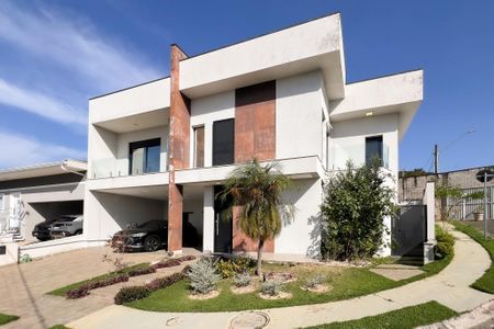 Casa de condomínio para alugar com 330m², 4 quartos e 4 vagas