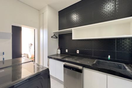 Casa de condomínio para alugar com 330m², 4 quartos e 4 vagas