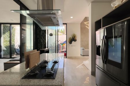 Casa de condomínio para alugar com 330m², 4 quartos e 4 vagas