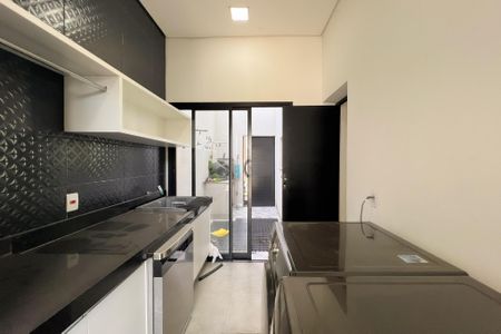 Casa de condomínio para alugar com 330m², 4 quartos e 4 vagas