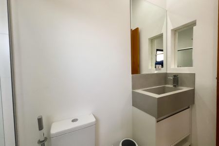 Casa de condomínio para alugar com 330m², 4 quartos e 4 vagas