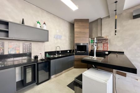 Casa de condomínio para alugar com 330m², 4 quartos e 4 vagas