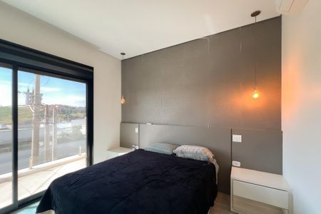 Casa de condomínio para alugar com 330m², 4 quartos e 4 vagas
