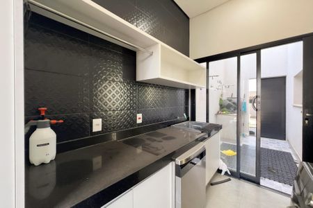 Casa de condomínio para alugar com 330m², 4 quartos e 4 vagas