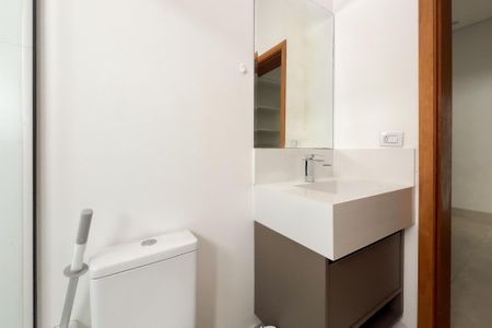 Casa de condomínio para alugar com 330m², 4 quartos e 4 vagas