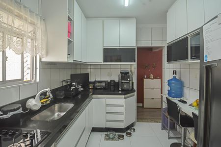 Apartamento à venda com 60m², 2 quartos e 1 vaga Apartamento à venda com 60m², 2 quartos e 1 vagaCozinha