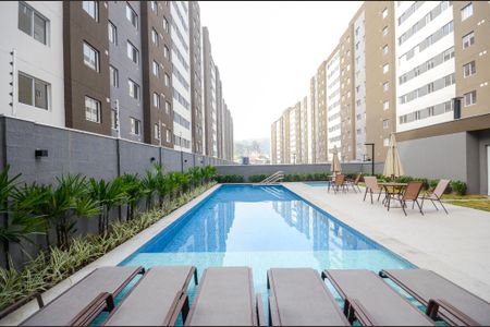 Apartamento à venda com 40m², 2 quartos e 1 vaga Apartamento à venda com 40m², 2 quartos e 1 vagaÁrea comum - Piscina