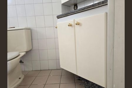 Apartamento à venda com 59m², 2 quartos e 1 vaga Apartamento à venda com 59m², 2 quartos e 1 vagaBanheiro da Suíte