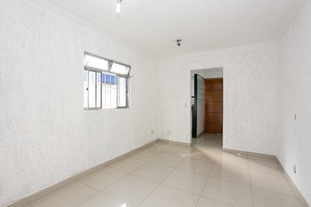 Casa para alugar com 67m², 1 quarto e sem vaga Casa para alugar com 67m², 1 quarto e sem vagaSala