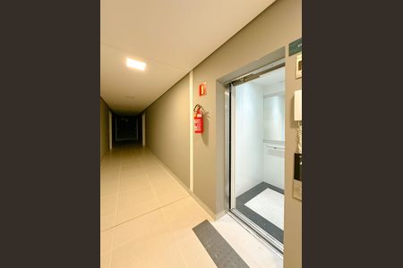 Apartamento para alugar com 60m², 2 quartos e sem vagaHall social