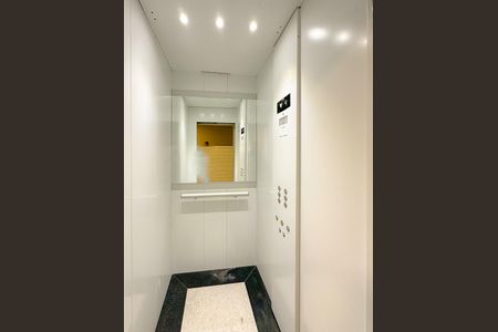 Apartamento para alugar com 60m², 2 quartos e sem vagaElevador