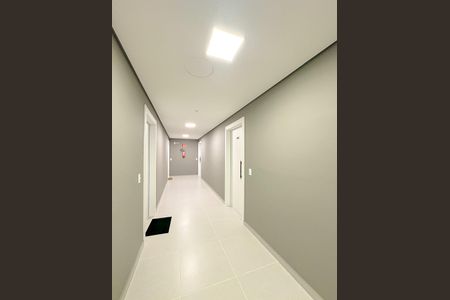 Apartamento para alugar com 60m², 2 quartos e sem vagaHall social