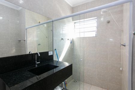 Casa para alugar com 218m², 2 quartos e 1 vaga Casa para alugar com 218m², 2 quartos e 1 vagaBanheiro