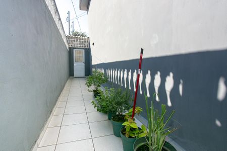 Casa para alugar com 218m², 2 quartos e 1 vaga Casa para alugar com 218m², 2 quartos e 1 vagaCorredor