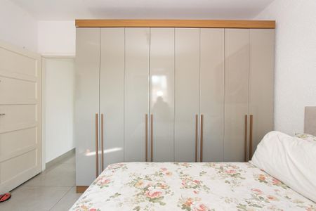 Casa para alugar com 218m², 2 quartos e 1 vaga Casa para alugar com 218m², 2 quartos e 1 vagaQuarto 1