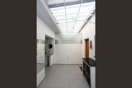 Casa para alugar com 218m², 2 quartos e 1 vaga Casa para alugar com 218m², 2 quartos e 1 vagaQuintal