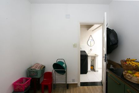 Casa para alugar com 218m², 2 quartos e 1 vaga Casa para alugar com 218m², 2 quartos e 1 vagaQuarto de Serviço