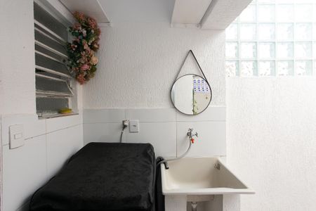 Casa para alugar com 218m², 2 quartos e 1 vaga Casa para alugar com 218m², 2 quartos e 1 vagaÁrea de Serviço