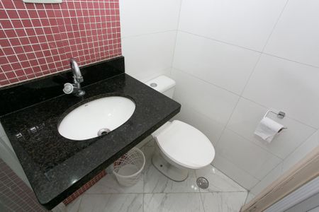 Casa para alugar com 250m², 2 quartos e 3 vagas Casa para alugar com 250m², 2 quartos e 3 vagasBanheiro