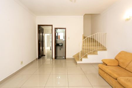 Sala de casa para alugar com 2 quartos, 250m² em Vila Gomes Cardim, São Paulo